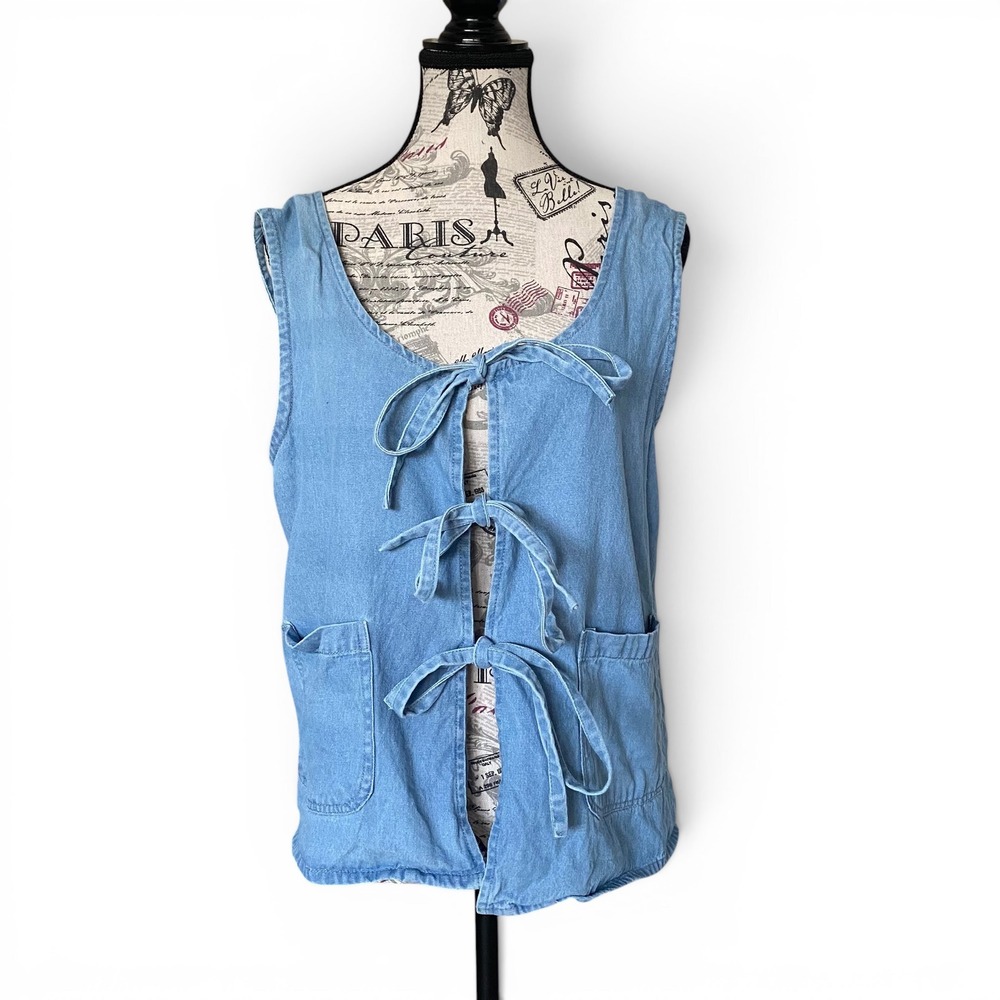 Nasty Gal Denim Vest Women Size 8 Blue Tie Front Back Bows Chambray Sleeveless
